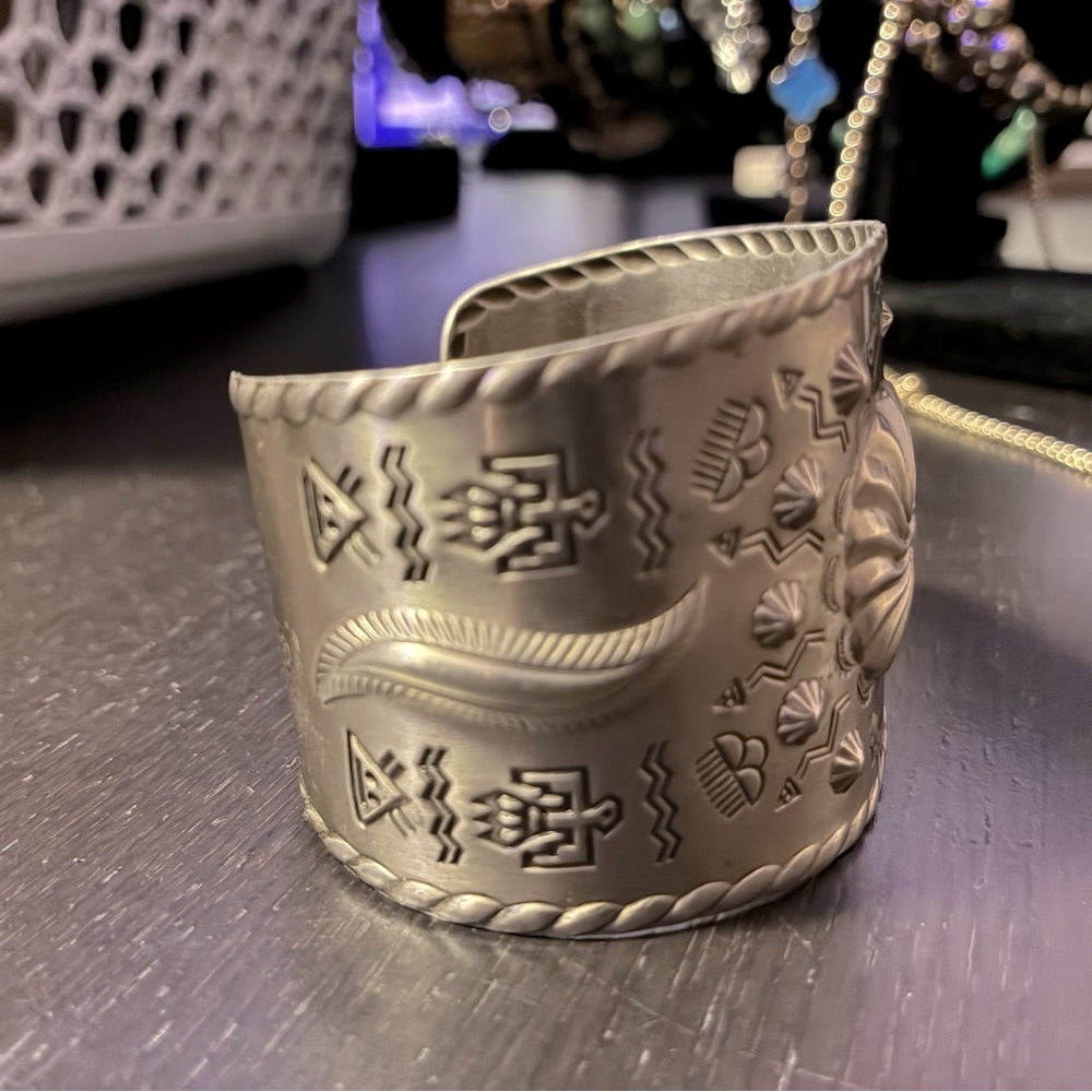 Vintage Bell Trading Post Company Nickel
Silver Cuff Bracelet - Picture 2 of 5